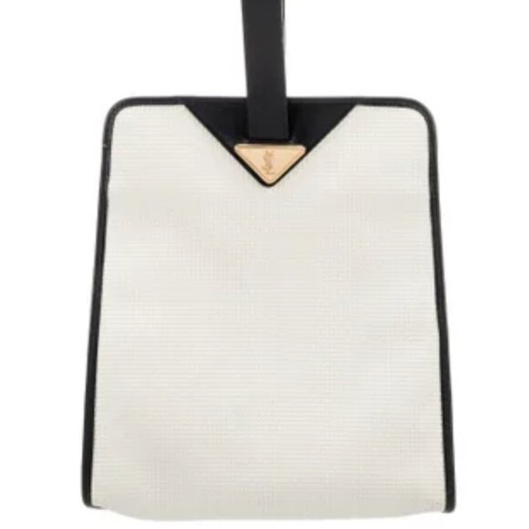 Yves Saint Laurent (YSL) Triangle Plate Cassandra Handle Bag w/COA and dust bag - Picture 10 of 10